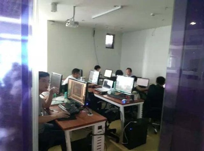 雄厚师资，科技引领 晟司科技助力学生信息技术成才之路